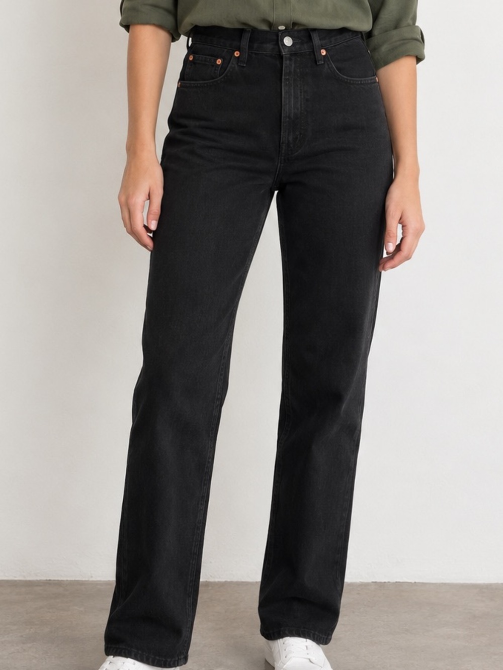 Levi’s Black Ribcage Straight Ankle Jean 28